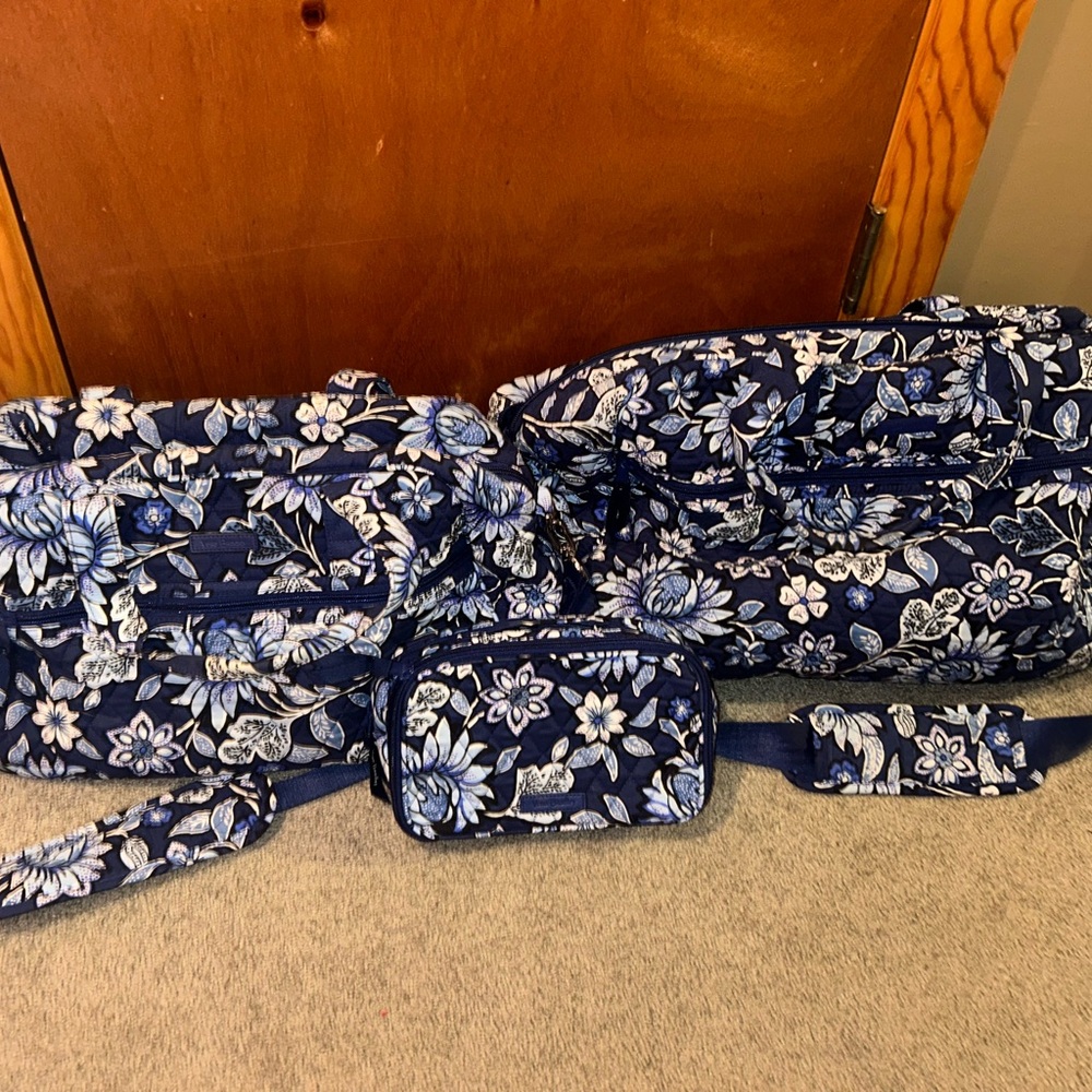 Vera Bradley Set of 3 Travel Bag Set